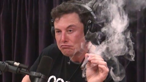 环球火力点 特斯拉CEO马斯克直播时吸大麻 遭美空军调查