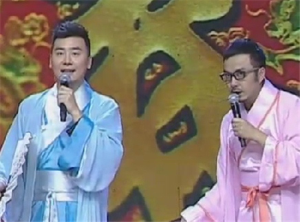 越策越开心 粉红涵、粉蓝可欢腾闹元宵