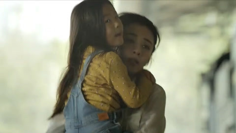 幸福里的故事&middot;精选看点 陈瓦儿抱着女儿来给李墙送行！