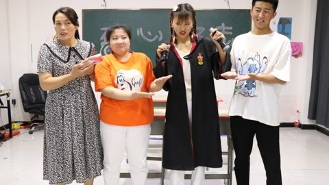 美女家务事 是谁玩了彩虹粘土？小晴化身“福尔摩斯”，能顺利找到凶手吗？
