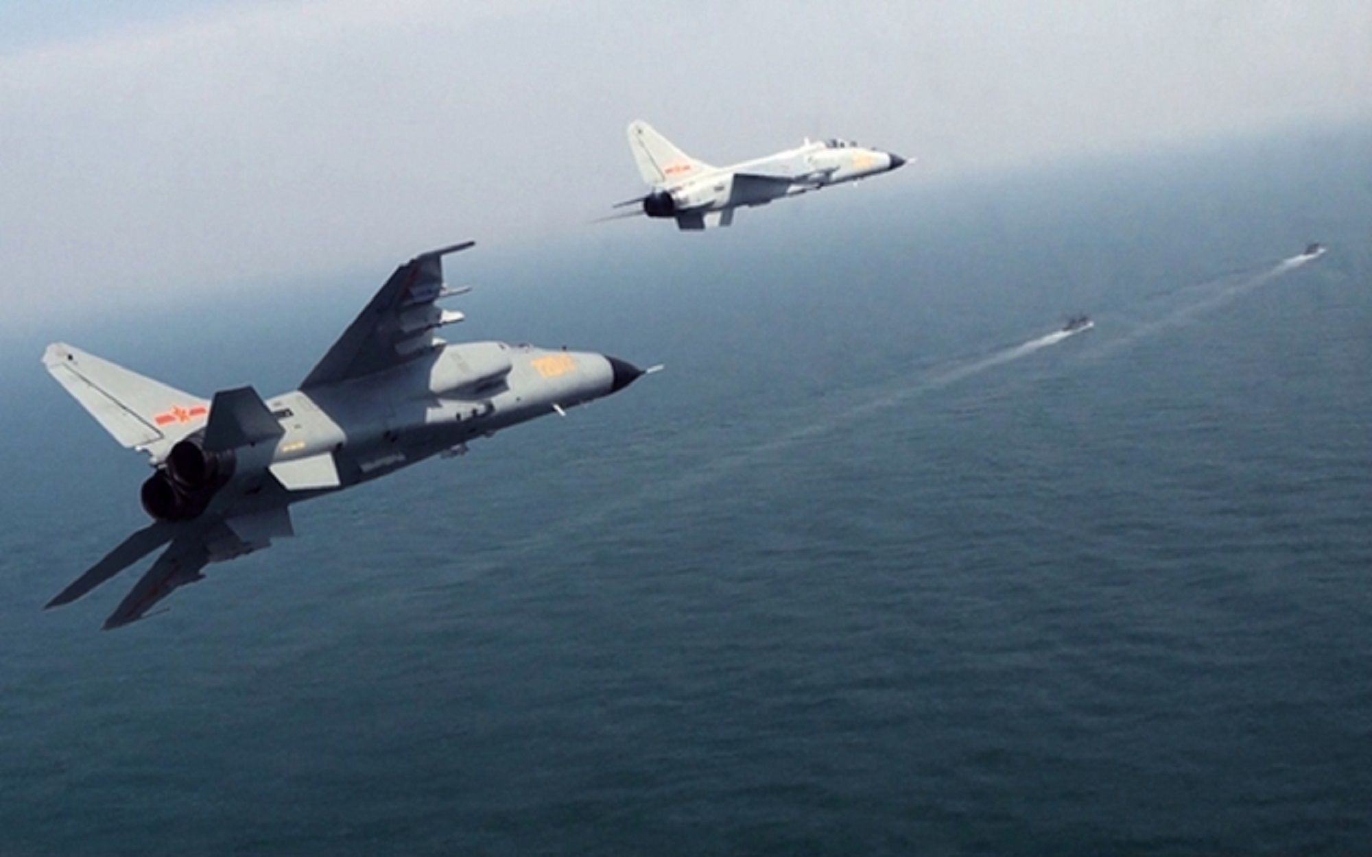 傅前哨：空军航空兵和海军航空兵在国土防空作战中作用重大