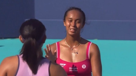 【全场回放】费尔南德斯2-0内岛萌夏 2025WTA阿布扎比站第一轮