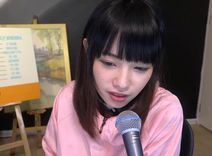 818超女聊天室 萌妹余姿昀自曝讨厌吃榴莲
