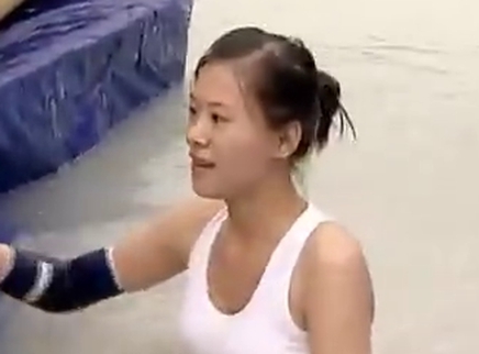 快乐美美向前冲 湘妹子唱着山歌来闯关