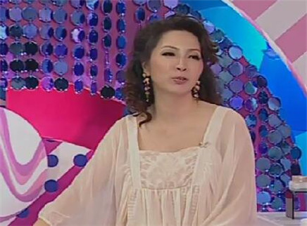 唯美女人帮 美丽秘笈教你玩转美妆小物