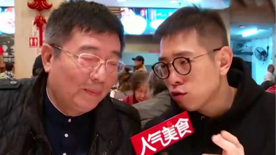 人气美食 云南路全鸡宴 “鸡后掌”只供二楼