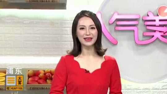 人气美食 小妹妹聚会的老食堂 面包糖裹牛排汁水多