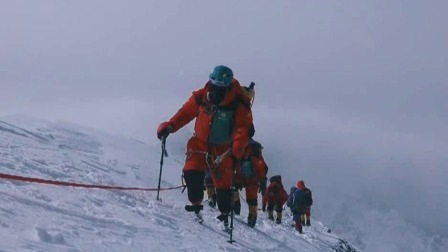 幸福来敲门【天津卫视】 六十九岁成功登顶珠峰