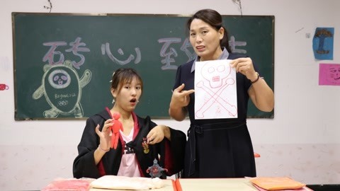 美女家务事 冬冬捡到魔法粘土，玩过之后竟变成了小怪兽，小晴该如何解救他