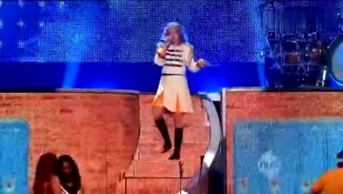 Taylor Swift You Belong With Me On Fearless Tour现场版-Taylor Swift (泰勒·斯威夫特)