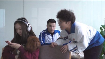 有梗 第二季 熊孩子辱骂美女惨被暴打 25