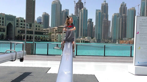 逛海洋馆上哈利法塔