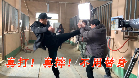 这个男演员拍打戏太拼了！真打真摔不用替身