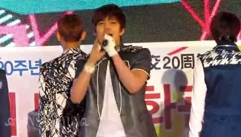 IU kiss&cry Doradora 中韩建交20周年演唱会 主秀铉 饭拍版 12/04/28-U-Kiss (UKiss)