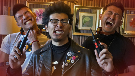 戴上电击项圈的羞耻游戏