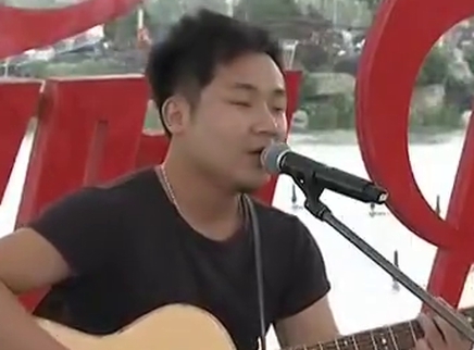 幸福来欢唱 2012 骑龙大街