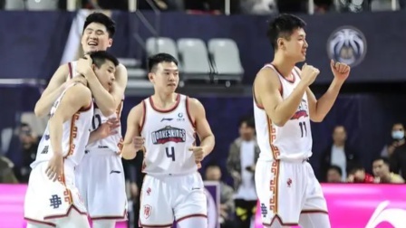 2024-2025赛季CBA战况 CBA-徐杰15+5 广东7人上双40分大胜同曦