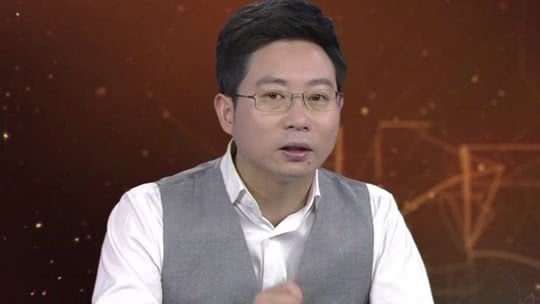 经典传奇 人间怪谈录·肚里“长”钉子的女孩