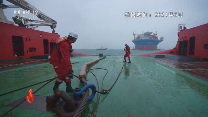 《道德观察(日播版)》 20260119 锚定深海：一场与台风赛跑的拖航任务（上）