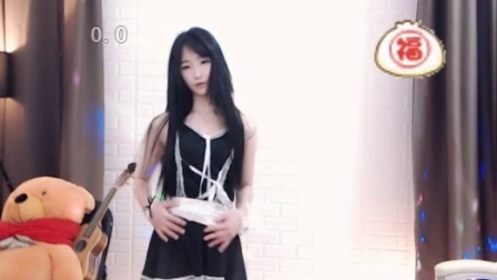 美女直播 第一季 主播在家大跳性感舞蹈