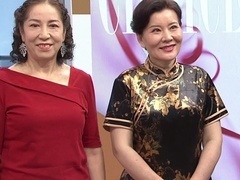 选择2019 美女优雅气质超凡 怀揣演艺梦曾是明星的贴心人