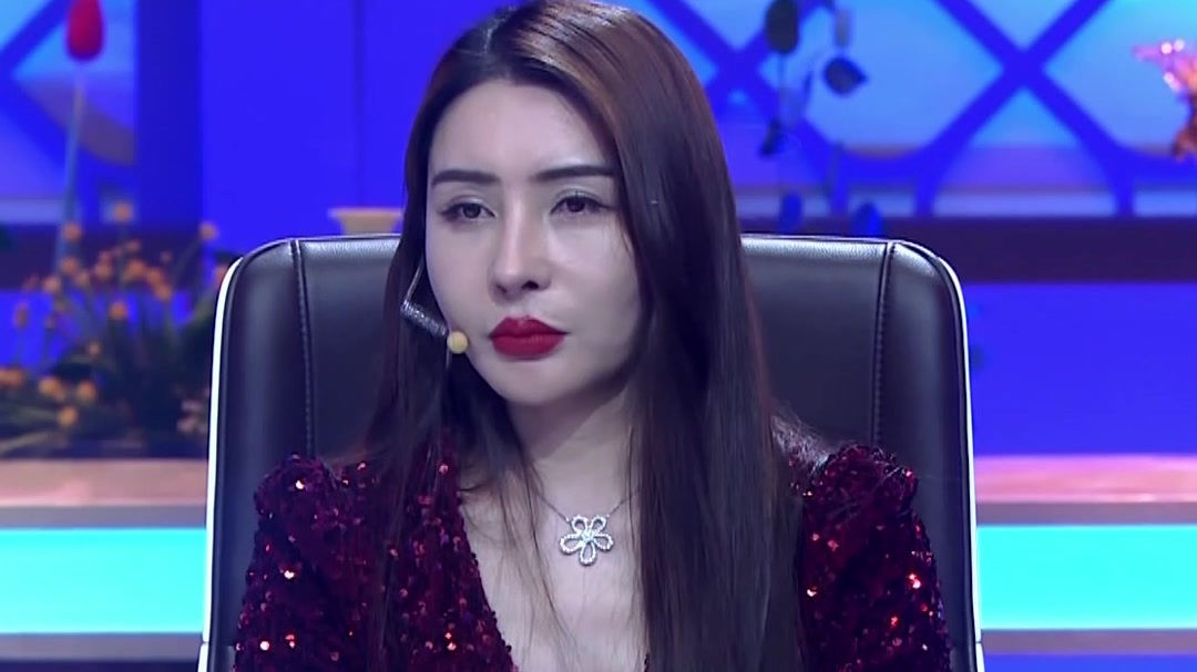三娃单亲妈妈实力求职 电竞冠军竟是“双博士”