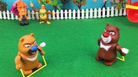 红果果熊出没玩具视频 第一季 熊大熊二比赛跳绳 27