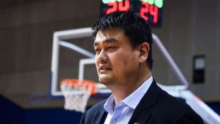 史上最强保安！面对姚主席，多少NBA球员没做到的事他做到了 ​