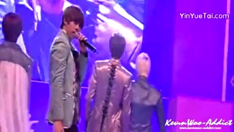 IU kiss&cry DORADORA 全国残疾学生体育大会开幕 主Kevin 饭拍版 12/05/01-U-Kiss (UKiss)