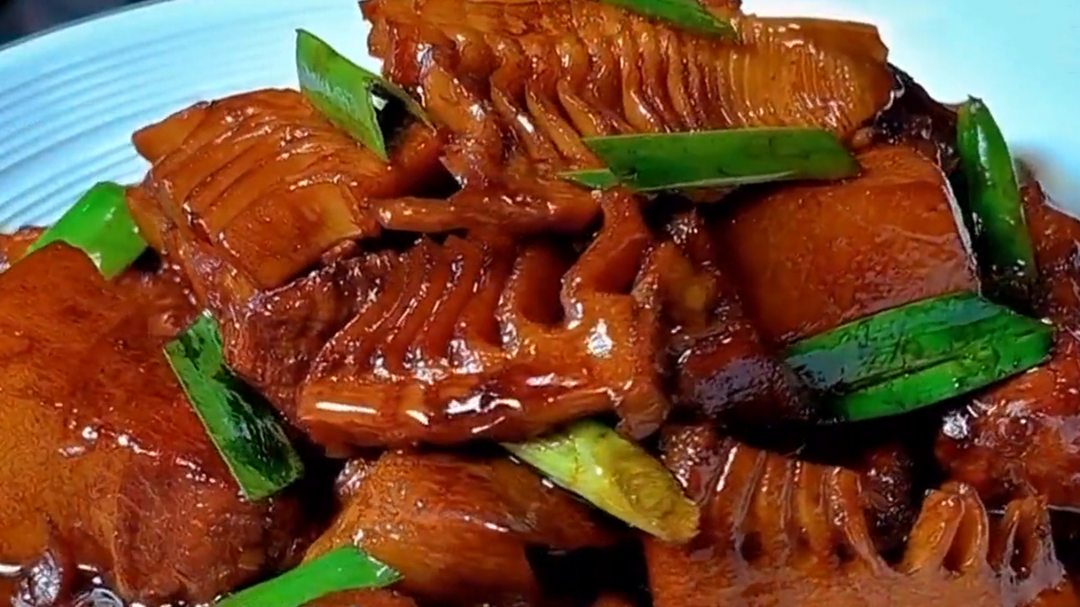 人气美食 下饭菜笋干烧肉 秘诀是冷冻
