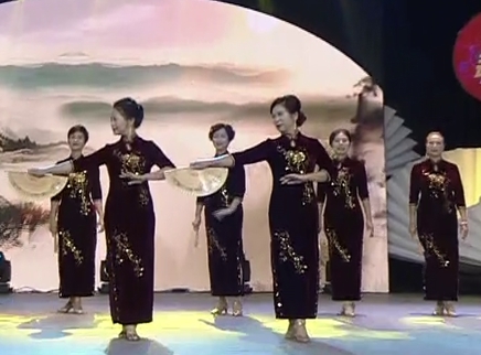 321动起来 广场舞《水墨丹青一世情》
