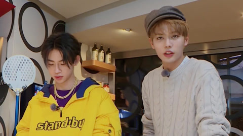 小鬼林彦俊暖心做佳肴 小S宋佳遭官方吐槽