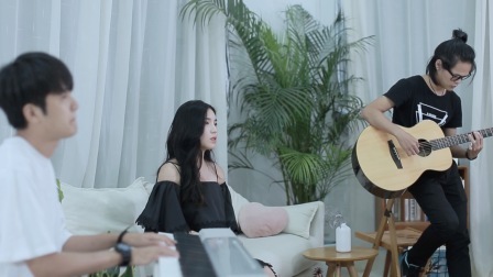 不要音乐 第一季 吉林艺术学院女生Cover魏晨《一个人睡》