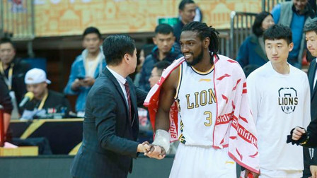 法里德、斯塔德迈尔遭弃用 被CBA裁掉的前NBA球星有几位？