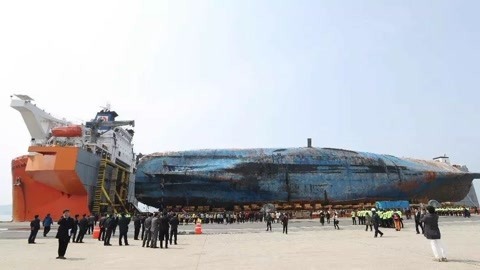 环球火力点 韩首谈世越号或遭潜艇撞击