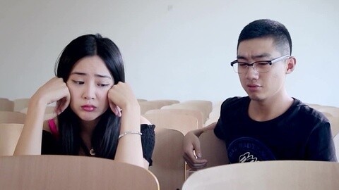 学校里的疯子 禽兽！备胎强行上位调戏女神