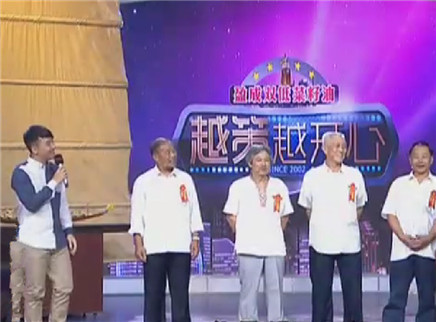 越策越开心 帅气老船长解读湖湘船文化