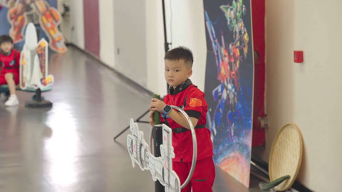 变形联盟之少年航天梦 月球篇 第2季 守护资源2