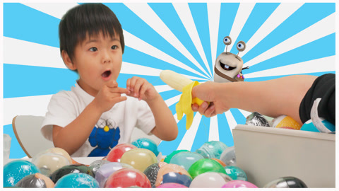 蜡笔小新扭蛋和大下巴的动物