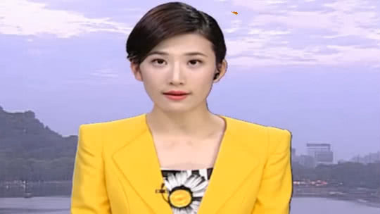 1818黄金眼 爸爸爷爷陪游泳 经理比喻“吃包子”