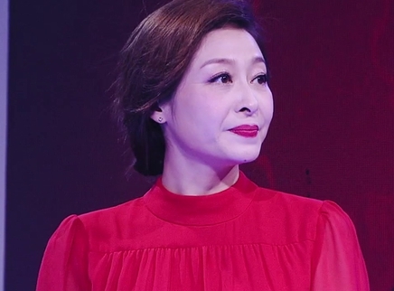你是湖南人不咯 舒高重返舞台翻唱经典老歌