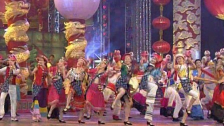 央视1998春晚 歌舞串烧《东西南北闹新春》，锣鼓喧天新年好