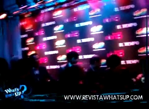 IU kiss&cry Los 40 Principales Colombia 结束后 饭拍版 12/05/11-U-Kiss (UKiss)