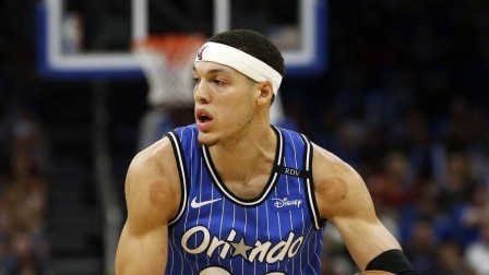 NBA流言收割机 2020扣篮大赛预演？阿隆-戈登和丹尼斯-史密斯上演精彩对决