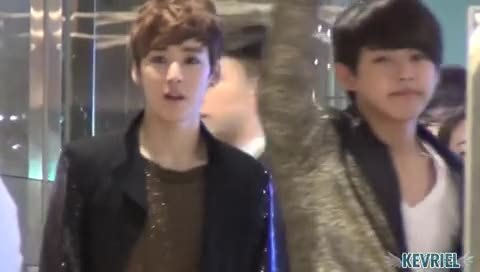 IU kiss&cry 木洞歌迷签名会进场 主Kevin 饭拍版 12/05/06-U-Kiss (UKiss)