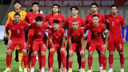 国足战沙特23人名单：高准翼、徐新在列，蒿俊闵韦世豪王刚落选