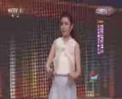 开讲啦 《开讲啦》 20140719 Selina拍戏遭遇爆炸事故后首度电视演讲（上）