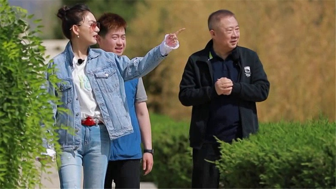 今日范周老师来到大石窝镇体验当地的民俗风情