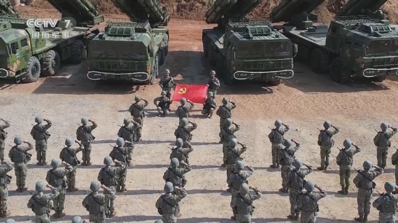 国防微视频-军歌嘹亮 《国防微视频-军歌嘹亮》 20250501 《奋斗青春最荣光》