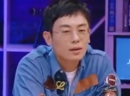 娱乐新鲜爆 朱亚文坦言和老婆亲的很用力！